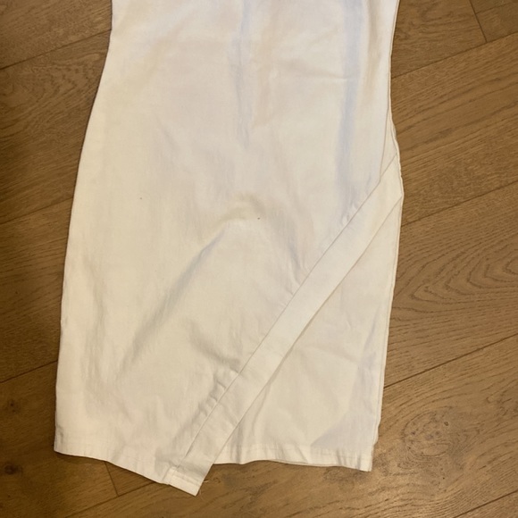 White mini dress - Picture 3 of 7